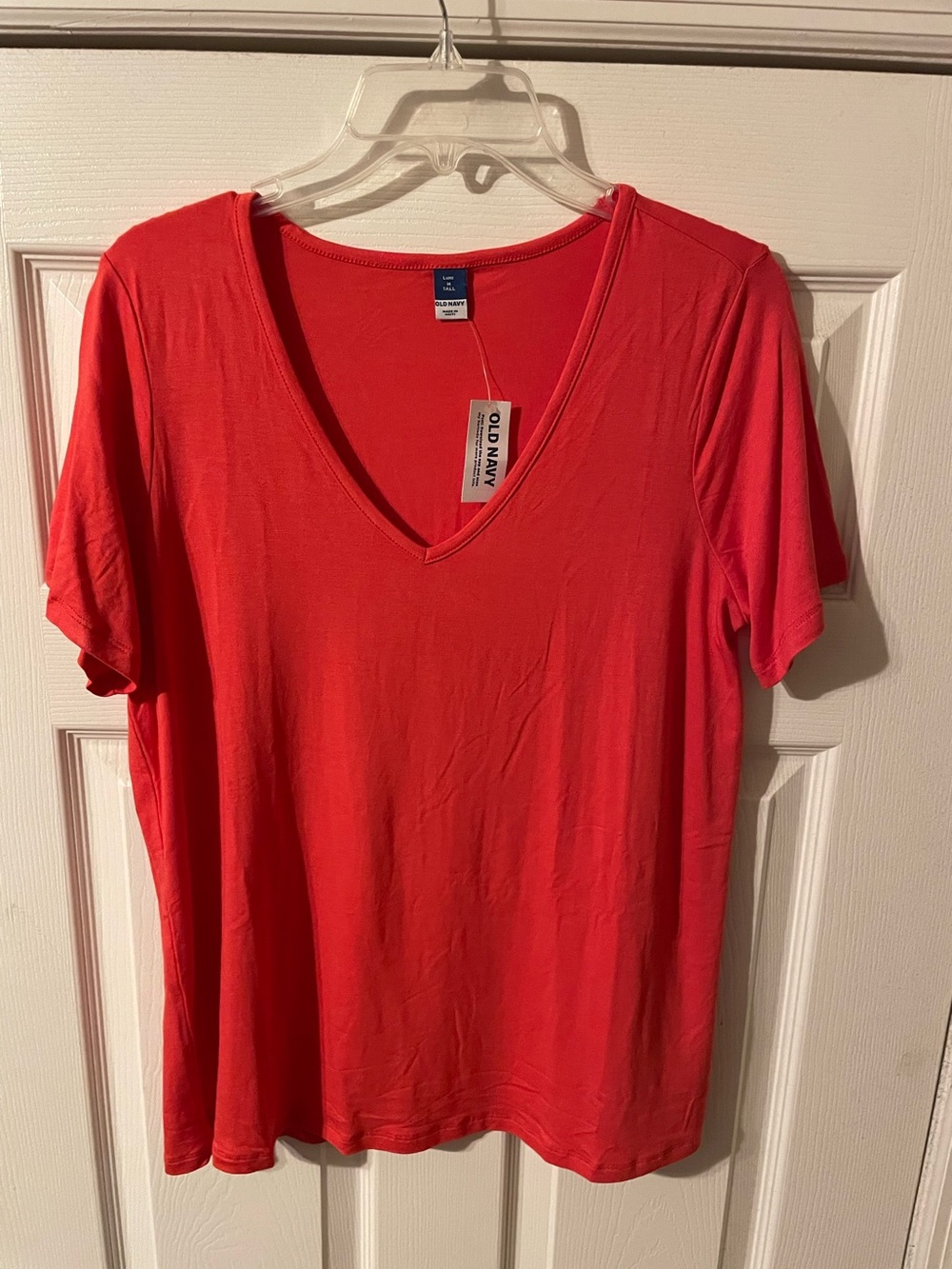 NWT Old Navy Women's Luxe V-Neck Tee in Coral- Medium Tall